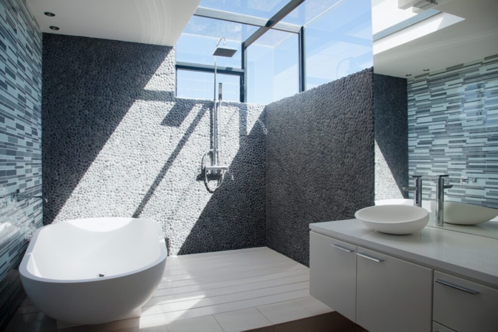 Luxury Bathroom - Modern